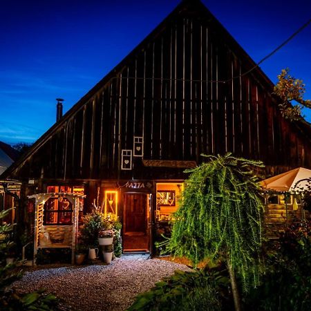Guesthouse Eden ลิฟตอฟสกีมิคูลาช ภายนอก รูปภาพ