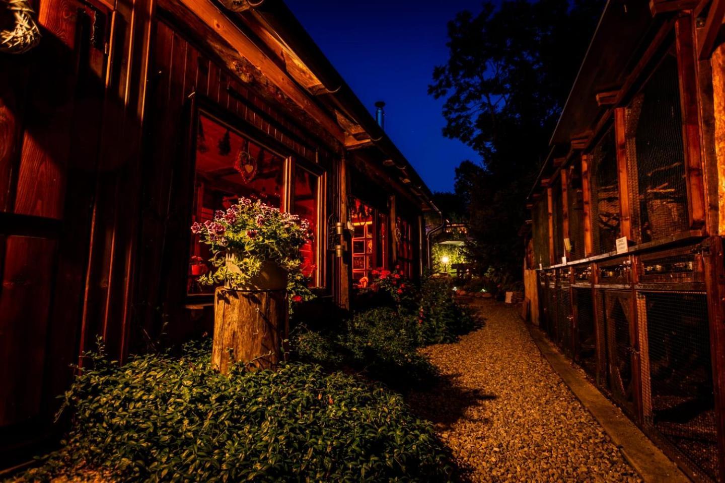 Guesthouse Eden ลิฟตอฟสกีมิคูลาช ภายนอก รูปภาพ